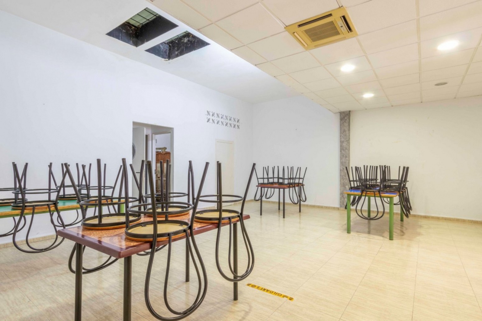 Gewerbeobjekt 196 m² – La Graveta, Massamagrell